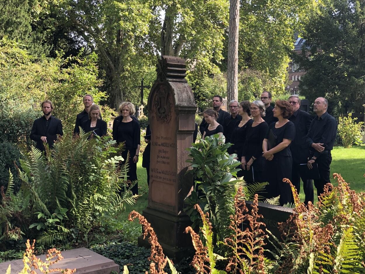 Musikalische Friedhofsführung II